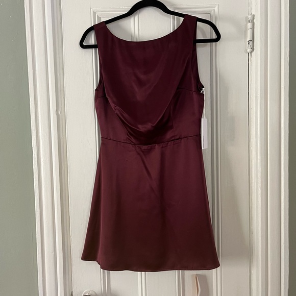NWT reformation Zenni dress size 4 prune color - Picture 6 of 6
